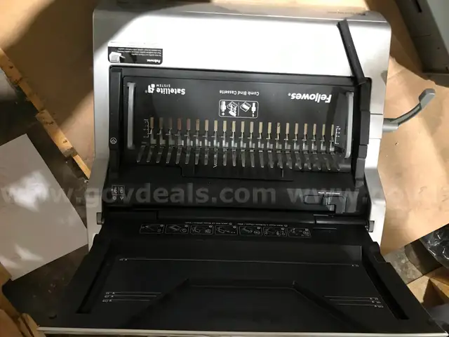 FELLOWES GALAXY E 500 ELECTRIC BINDER