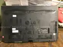 42&#x22; LG 42LD452B LCD TV