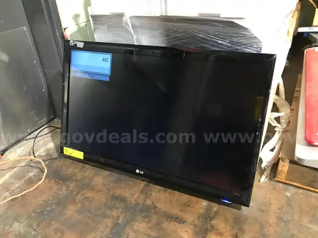 42&#x22; LG 42LD452B LCD TV