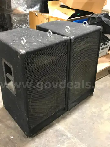 PAIR OF TWO-WAY SPEAKERS. (EAI-T12)