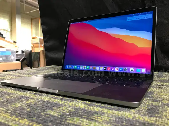 &#x1F34F;&#x1F525;Apple MacBook Pro(I5-7360U) MPXT2LL/A 16GB RAM 256GB SSD- SPACE GRAY