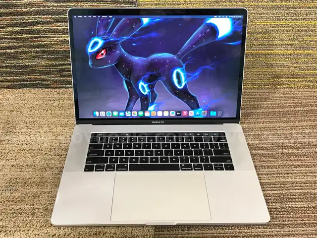 &#x1F4BB; MacBook Pro 15&#x22; (2019) &#x2013; i7 2.6GHz | 16GB | 256GB SSD | Radeon 555X