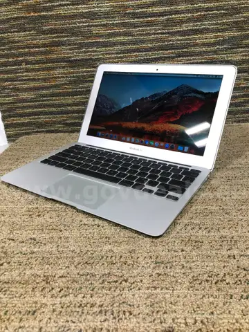 APPLE MacBookAir/a1370 Core 2 DUO U9400 1.40 GHZ DISK 121GB RAM 2GB
