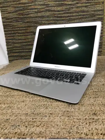 APPLE MACBOOK MD760LL/B CORE i5-4260U 1.40GHZ 13.3&#x27;&#x27; DISK 121GB RAM 4GB