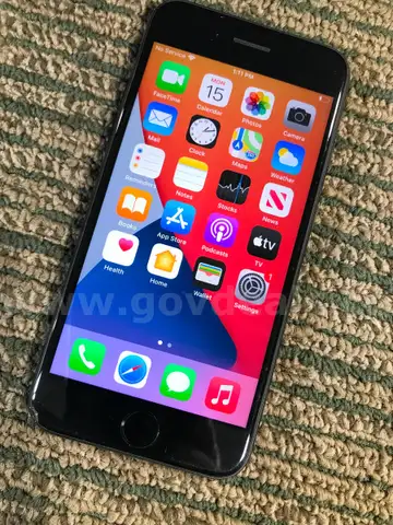 Apple iPhone SE (A2275) 64GB - Black -Verizon (Unlocked)
