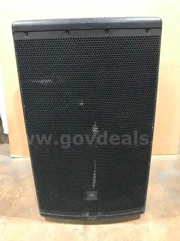 JBL EON 615 15&#x22; POWERED TWO-WAY SPEAKER