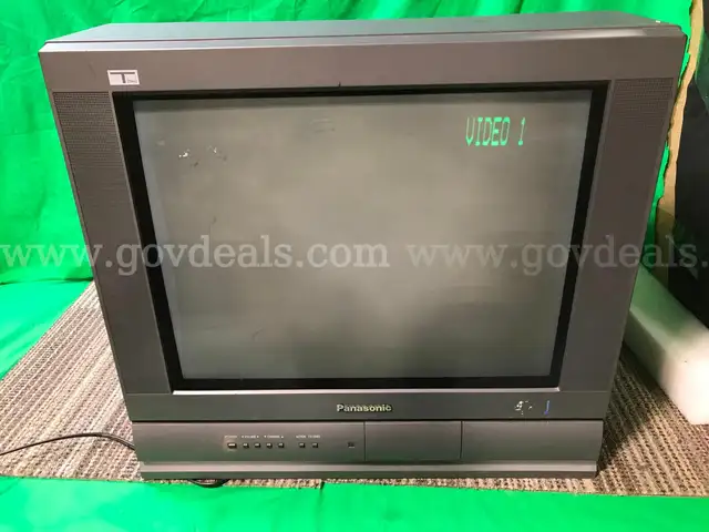 20" CRT  Panasonic CT-20SX12DF Color Tube TV for Retro Gaming