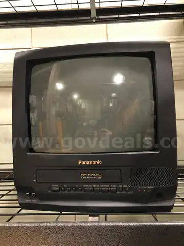 PANASONIC PV-C1321 VCR CRT TELEVISION