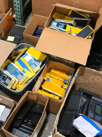 Pallet of mixed model calculators