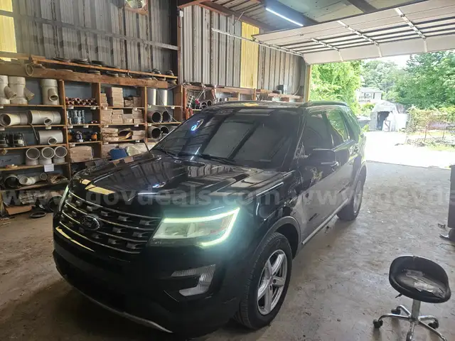 2016 Ford Explorer
