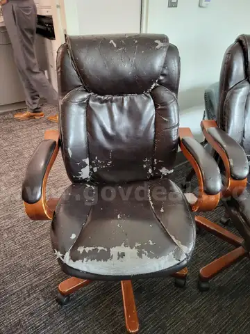 6 Wooden frame office chairs