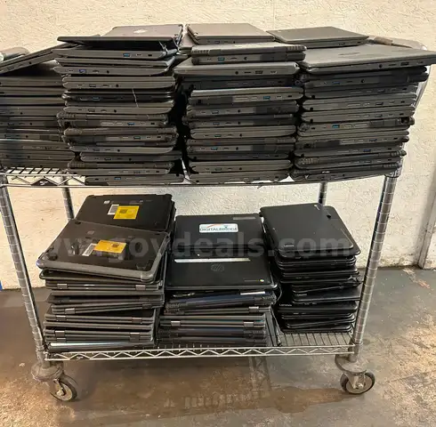 Lot of Mixed Estimated 134 Broken Chromebooks
