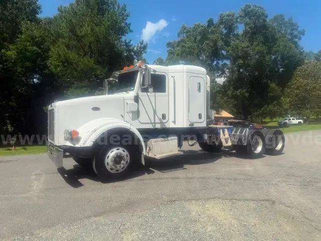 Peterbilt 378 36” flattop Cat powered