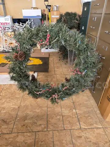 Lot of Lighted Wreaths and Lanterns