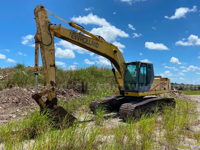 New Holland EC215