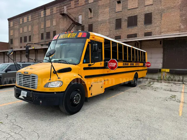 2012 Freightliner B2 Thomas Bus