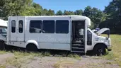 2012 Ford Econoline E-450 12 Passenger Transport Vehicle