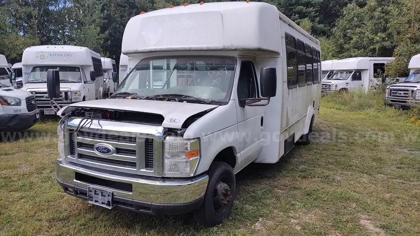 2016 Ford Econoline E Series 12 Passenger Transport Vehicle