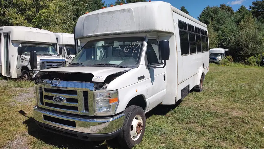 2016 Ford Econoline E-450 12 Passenger Transport Vehicle - ADA