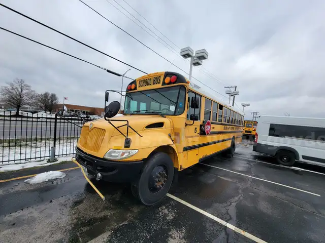 2013 IC Bus PB105 11 Row School Bus