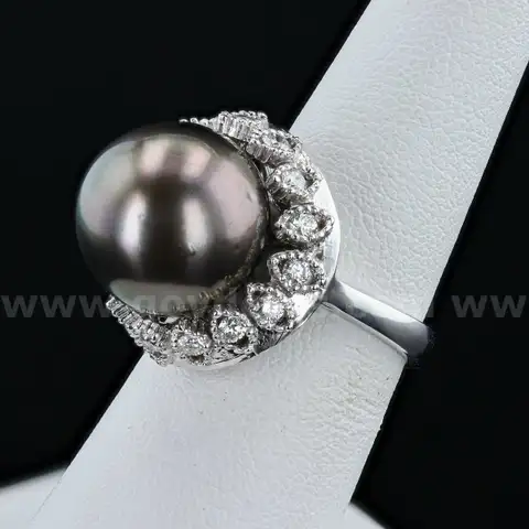 PEARL and DIAMOND Ring