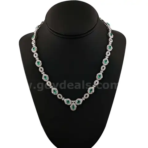 EMERALD and DIAMOND NECKLACE