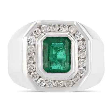 EMERALD and DIAMOND RING