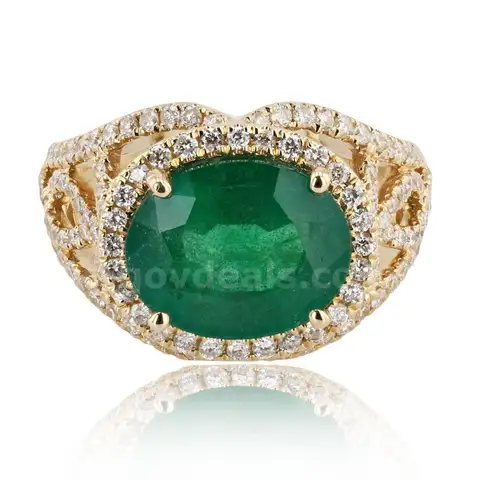 EMERALD and DIAMOND RING