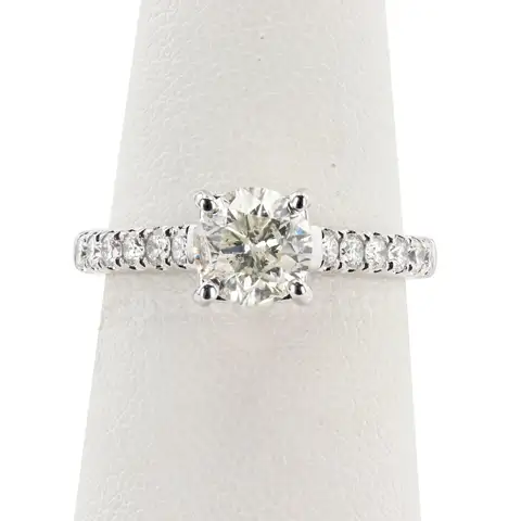 DIAMOND and WHITE GOLD RING