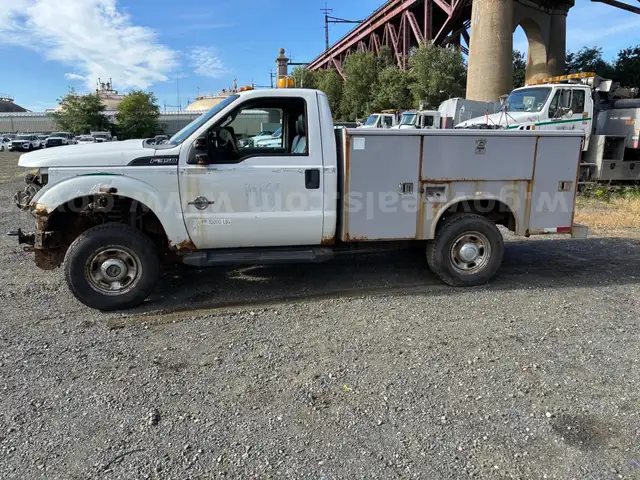 2011 Ford F-350 SD XLT 4WD