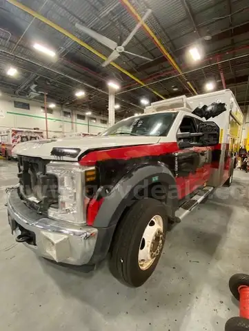 2017 Ford F-550 Ambulance