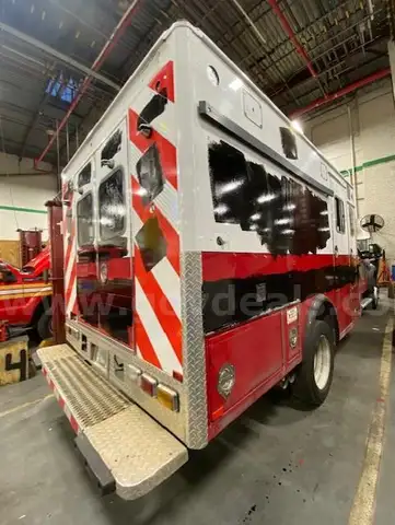 2017 Ford F-550 Ambulance