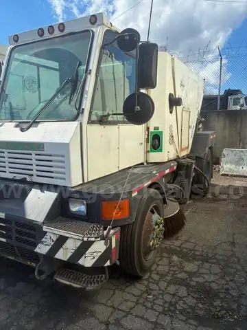 2016 Global M4 Street Sweeper