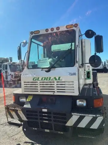 2018 Global M4 Street Sweeper