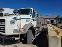 2015 Mack GU812