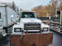 2001 Mack RD688P