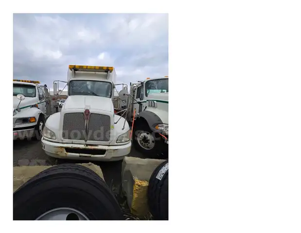 2010 Kenworth T370