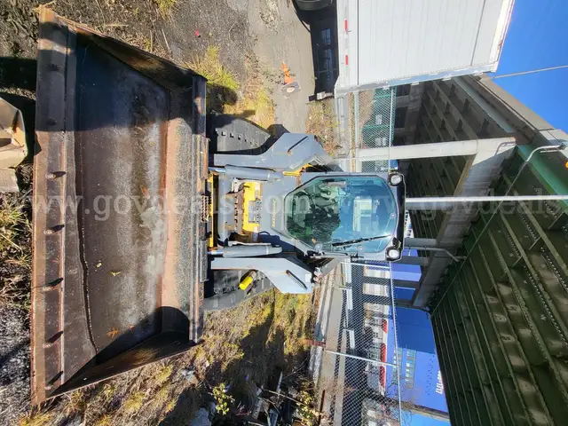 2015 John Deere 329E Compact Track Loader