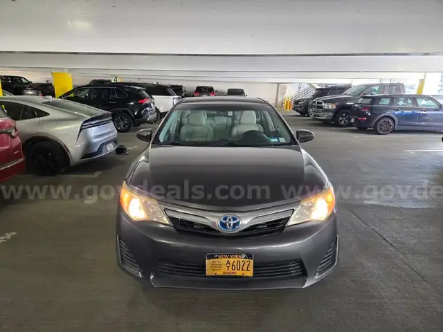 2014 Toyota Camry Hybrid