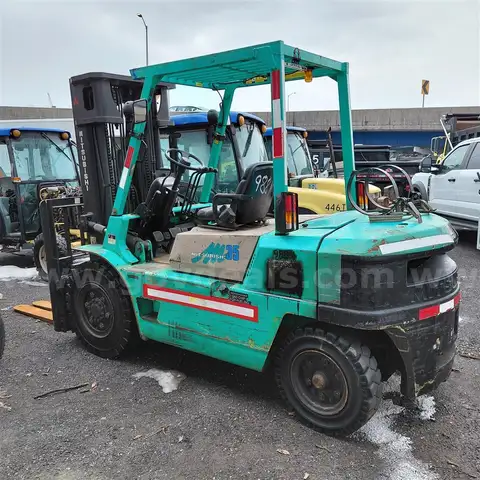1998 Mitsubishi FG35-G2