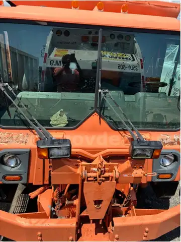 2009 Mack MRU600