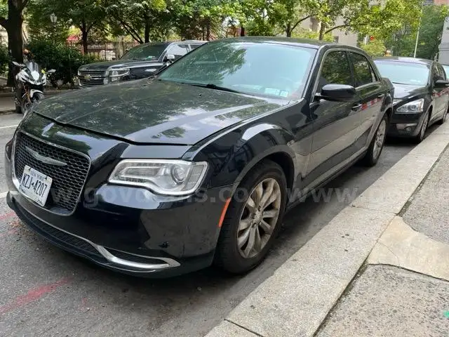2016 Chrysler 300