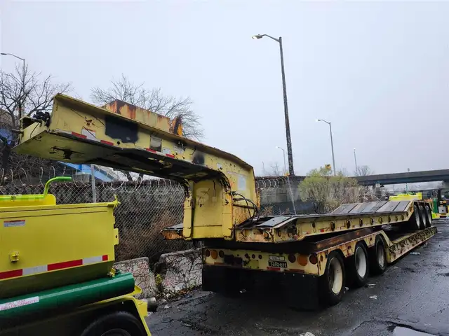 1995 Etnyre Lowbed Trailer