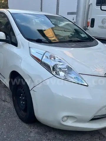 2016 Nissan LEAF