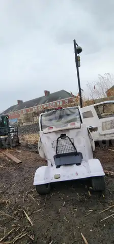 2002 GEM 825