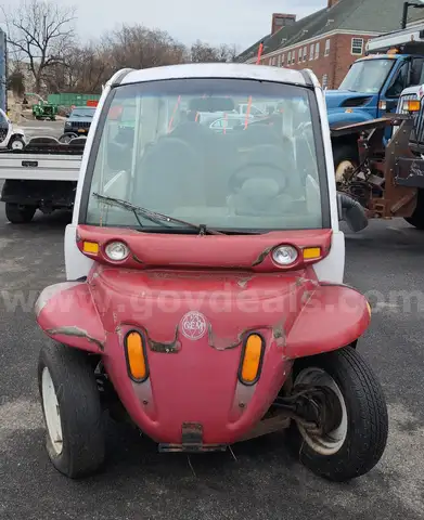 2002 GEM 825
