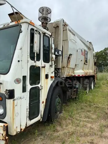 2012 Mack LEU600