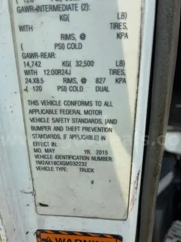 2016 Mack GU813