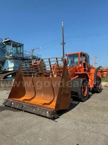 2014 DOOSAN DL420 Front End Loader