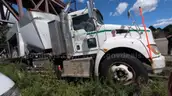 2010 Kenworth T300